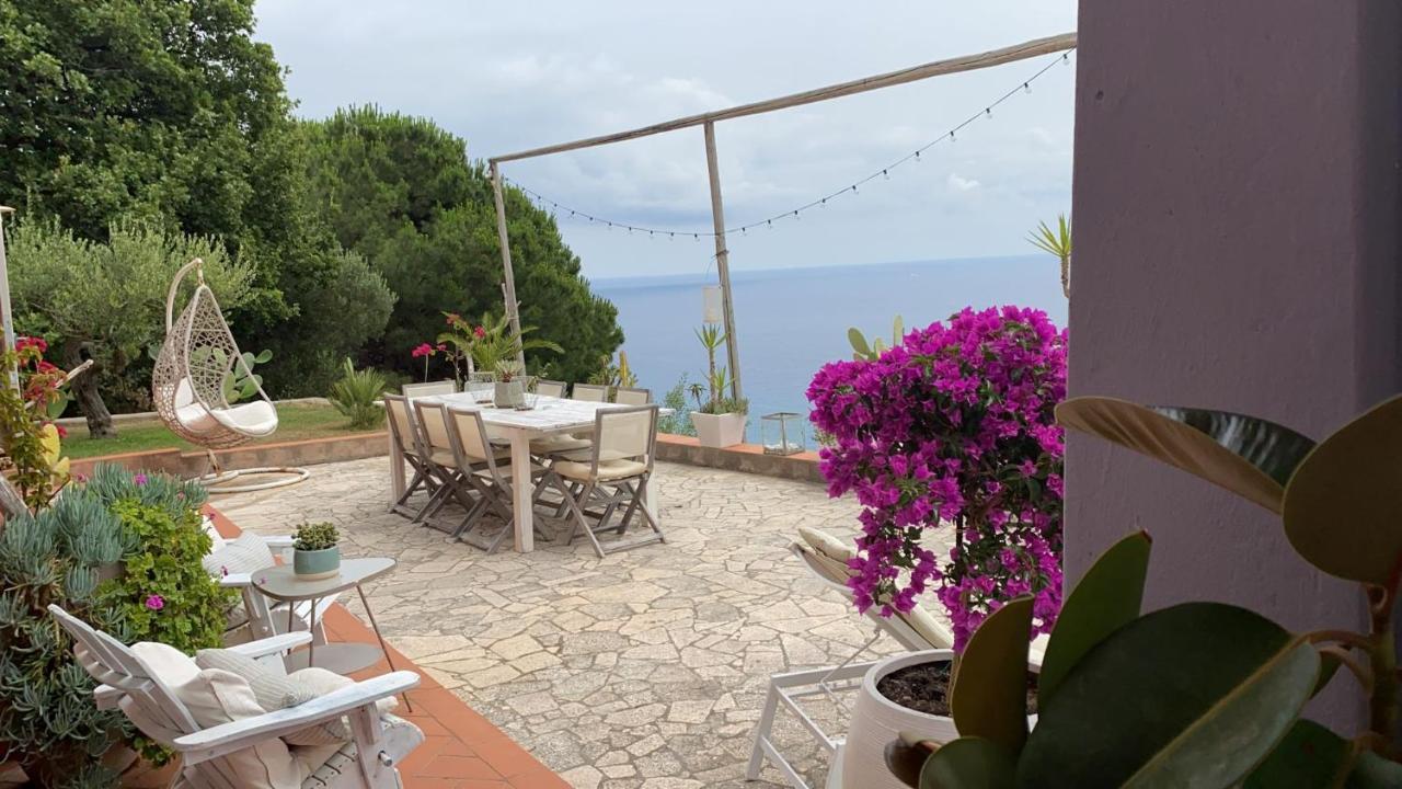 La Bouganvilla Charme & Relax Vista Mare Finale Ligure Exteriör bild