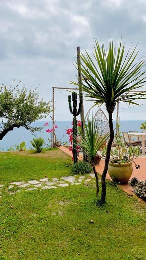 La Bouganvilla Charme & Relax Vista Mare Finale Ligure Exteriör bild