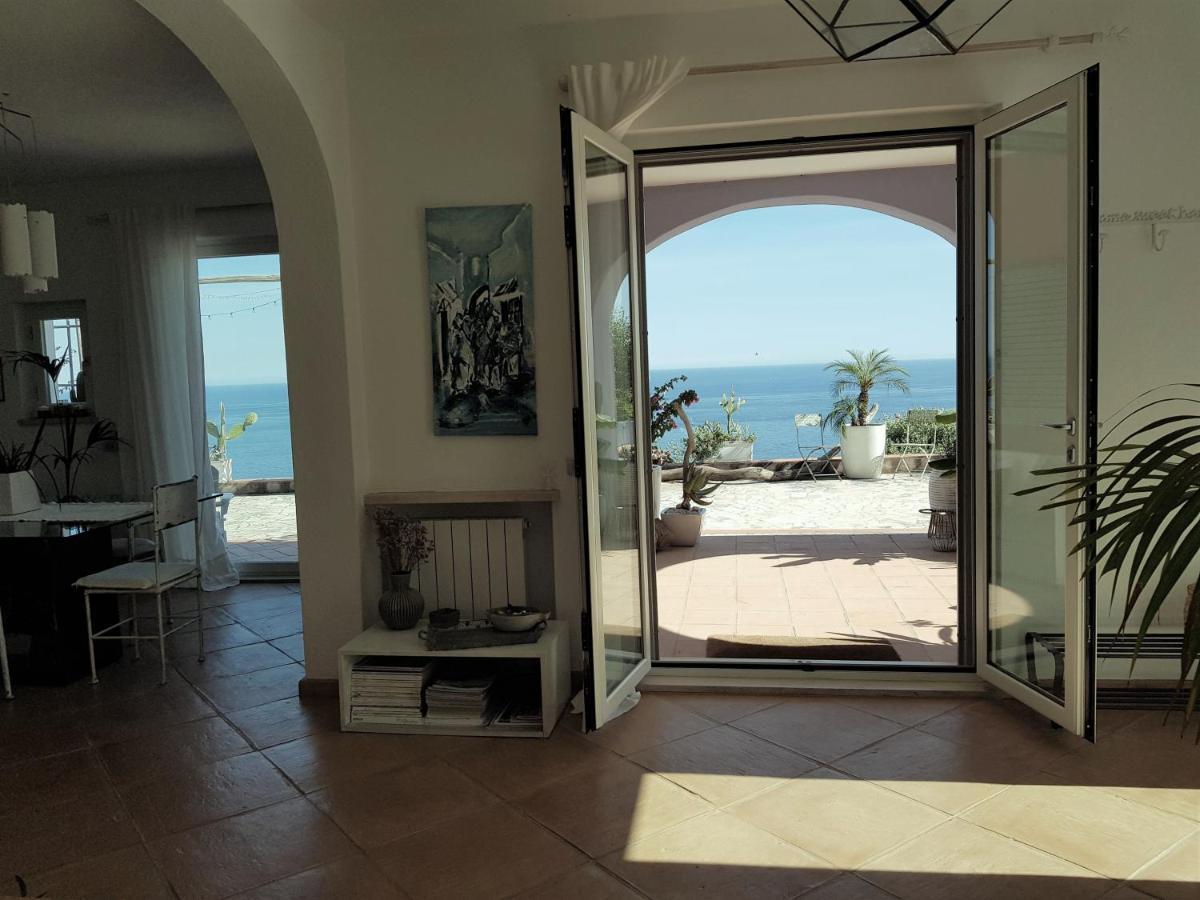 La Bouganvilla Charme & Relax Vista Mare Finale Ligure Exteriör bild